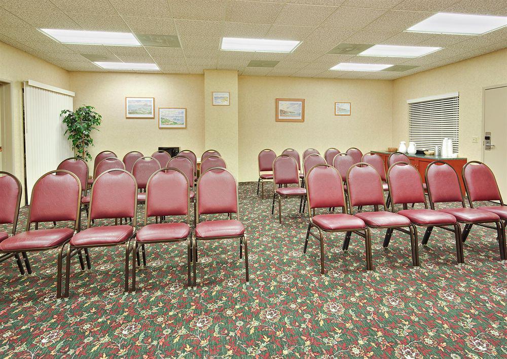 Quality Downtown Hotel 3*